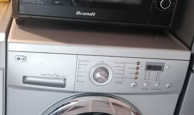 Electroménager machine à laver et mini four fonctionnels, à récupérer le 29 novembre même