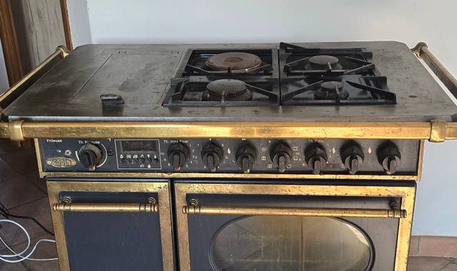 Electroménager gazinière Godin * chatelaine