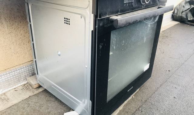 Electroménager four encastrable