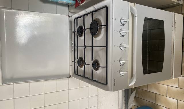 Electroménager gaziniere 4 feux