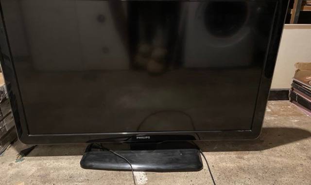 Electroménager tV non connectée 107 cm