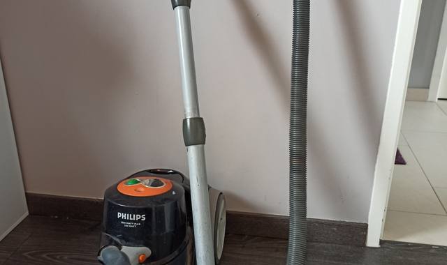 Electroménager aspirateur traineau