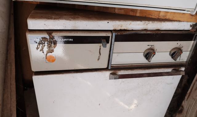 Electroménager cuisiniere bois charbon