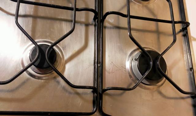 Electroménager plaque 4 feux gaz