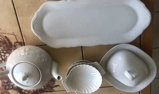 Divers vaisselle blanche