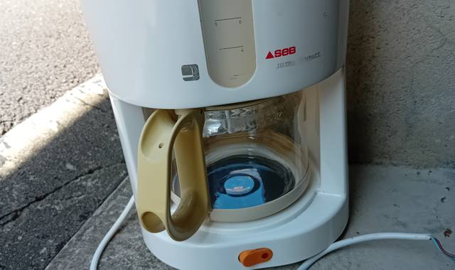 Electroménager cafetière SEB à réparer