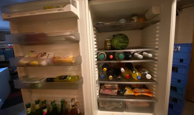 Electroménager combiné frigo-congélo AEG