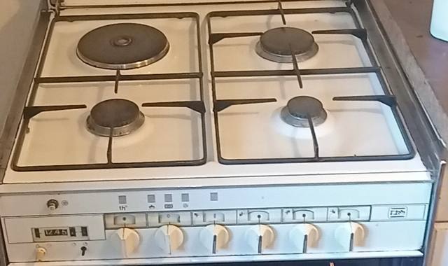 Electroménager cuisinière