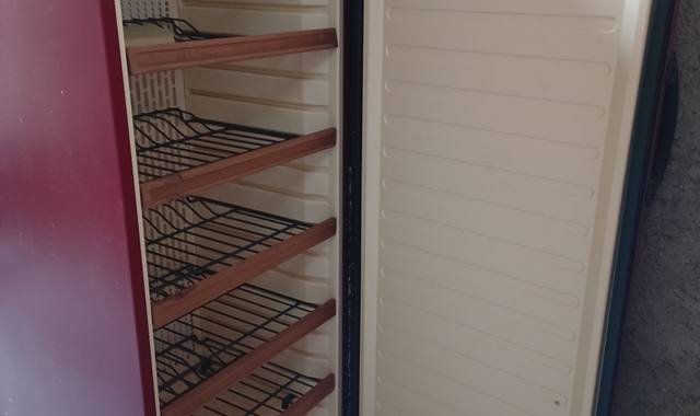 Electroménager cave a vin Brandt