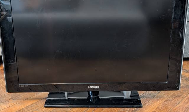 Electroménager télévision Samsung LE40A566P1M