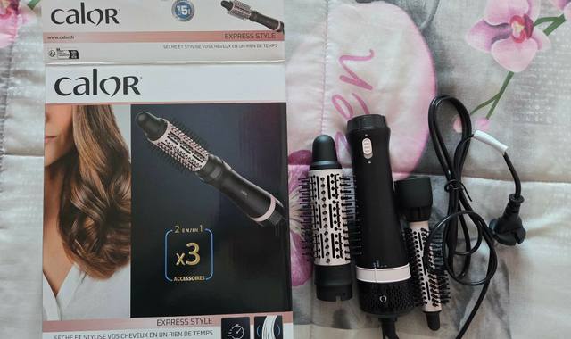 Electroménager fer à boucler + brosse soufflante