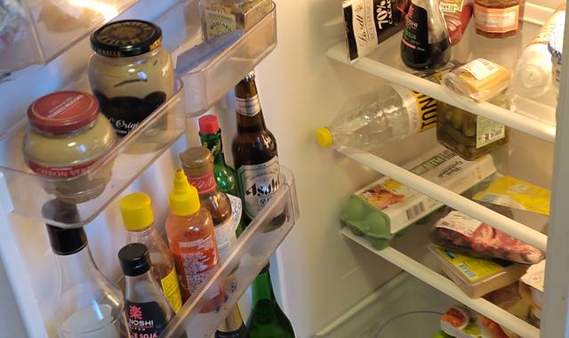 Electroménager réfrigérateur avec bac congélation 3* intégré de 1,35m de haut