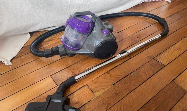 Electroménager aspirateur Proline sans sac avec câble