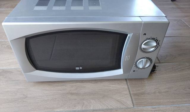 Electroménager micro ondes