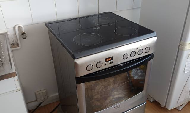 Electroménager gazinière a électrique