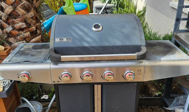 Electroménager barbecue Gaz
