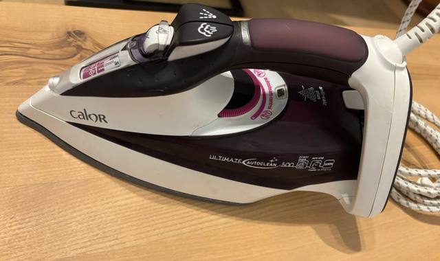 Electroménager fer à repasser Calor