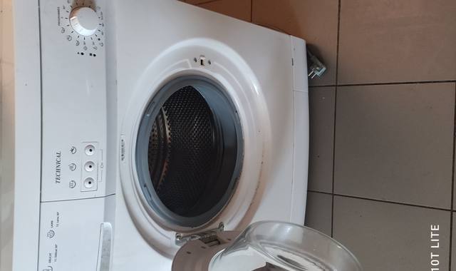 Electroménager une machine à laver 5 kilos