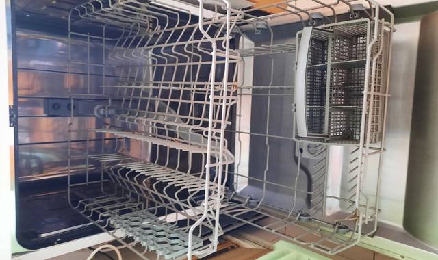 Electroménager lave vaisselle