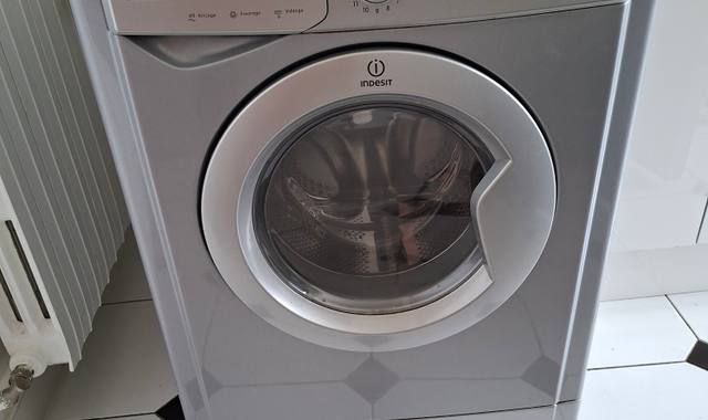 Electroménager machine à laver et sécher