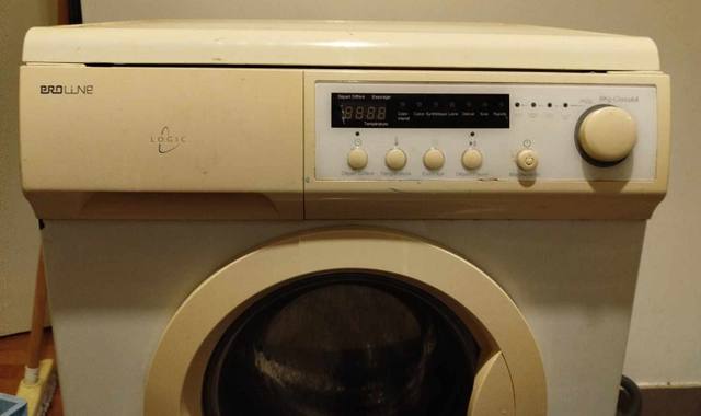 Electroménager machine a laver Proline état moyen