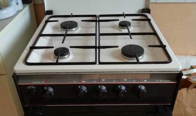 Electroménager cuisinière