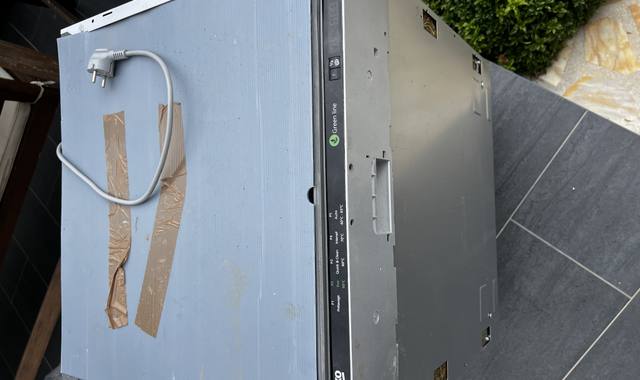 Electroménager lave vaisselle