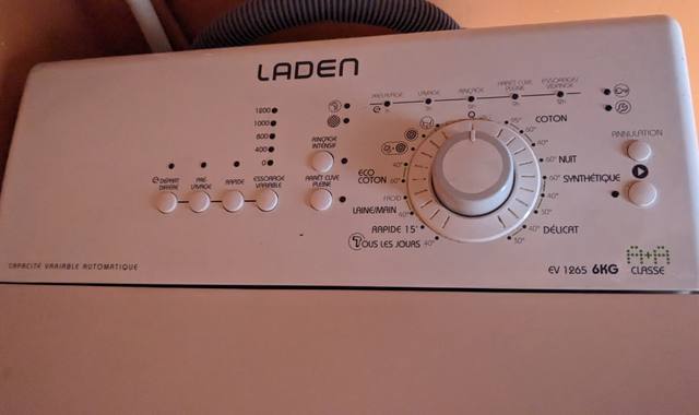 Electroménager lave-linge LADEN EV 1265 (6 KG) en parfait état de marche