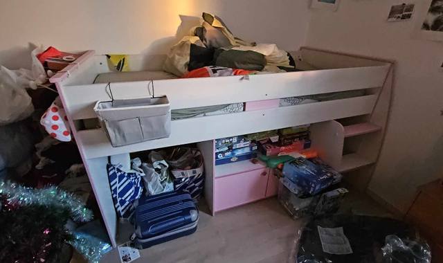 Equipements pour Bébé, Enfants, Puériculture lit mezzanine rose et blanc