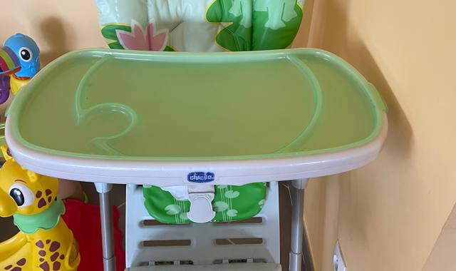 Equipements pour Bébé, Enfants, Puériculture baignoire chaise haute portique