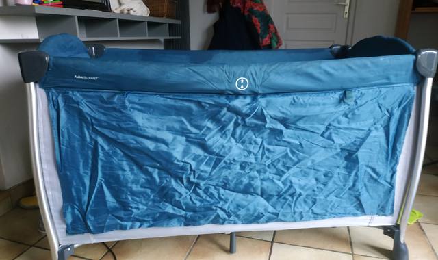 Equipements pour Bébé, Enfants, Puériculture lit parapluie et matelas en latex