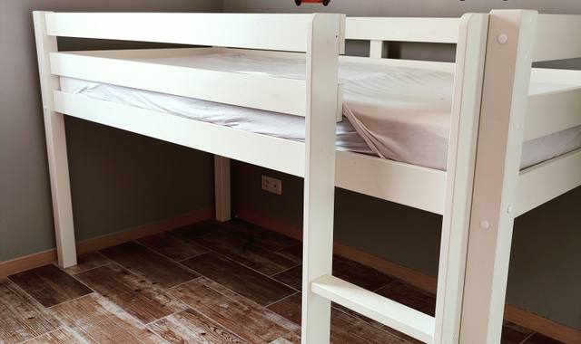 Equipements pour Bébé, Enfants, Puériculture un lit mi-hauteur 90x200