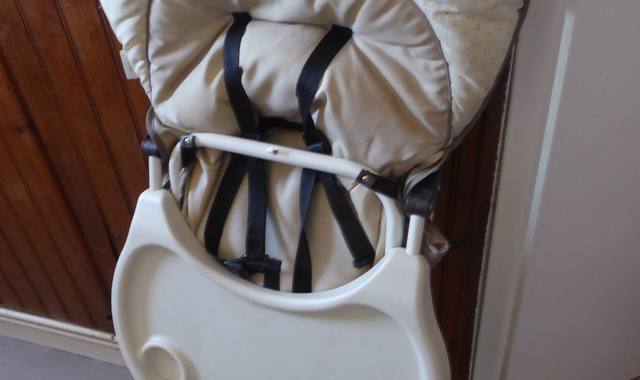 Equipements pour Bébé, Enfants, Puériculture chaise haute Winnie