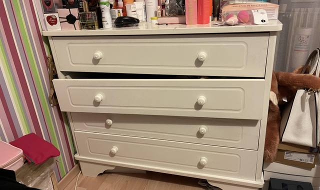 Equipements pour Bébé, Enfants, Puériculture commode en bois et lit à barreaux