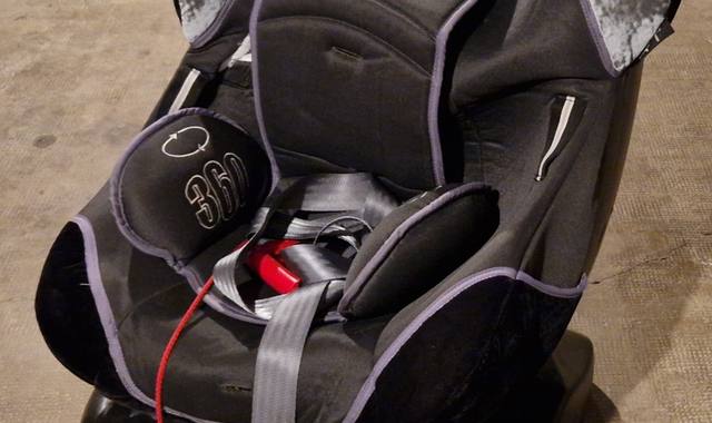 Equipements pour Bébé, Enfants, Puériculture siège auto à réparer