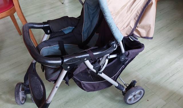 Equipements pour Bébé, Enfants, Puériculture poussette non pliable de dèpannage pour enfant entre 1 et 4 ans