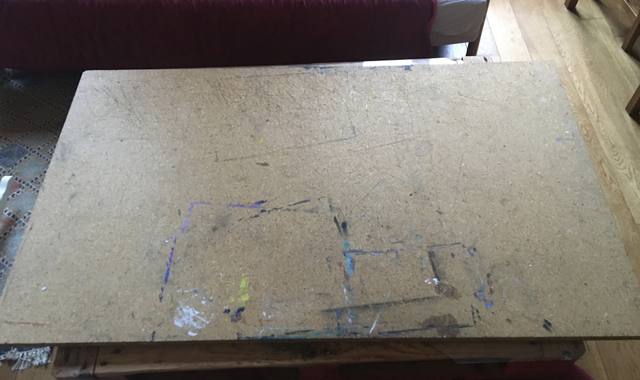 Ferraille, métaux divers planche d’aggloméré