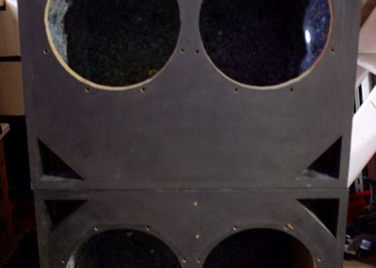 HiFi, Video, Photo une paire d'enceintes pour 2 HP de grave de 30cm