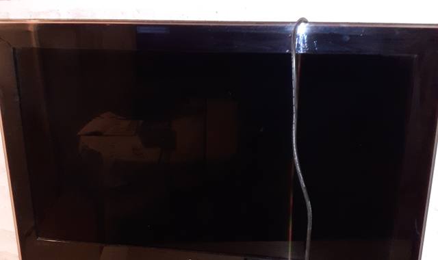 HiFi, Video, Photo 1 téléviseur