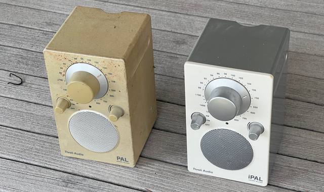 HiFi, Video, Photo 2 radios vintage tivolu ipal