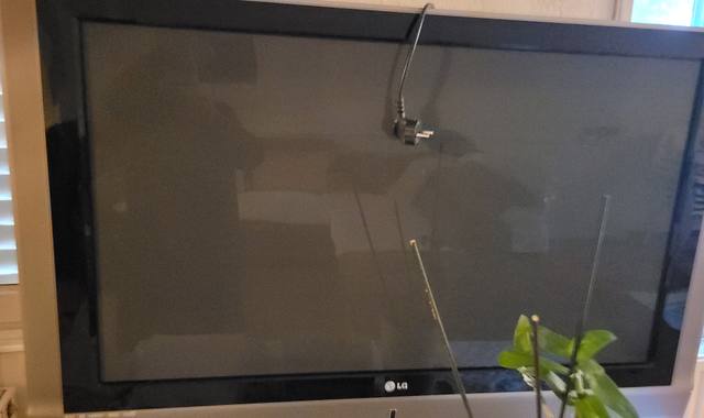 HiFi, Video, Photo télévision couleur année 2003 LG 112X070