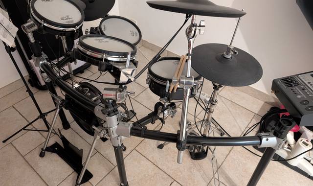Instruments de musique batterie électronique Roland Vdrum TD-12 Kit complet