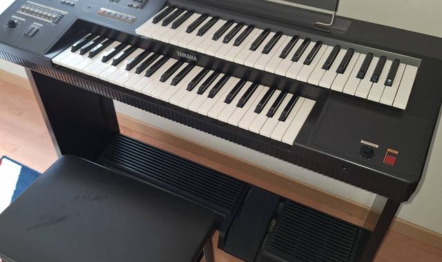 Instruments de musique orgue électronique de marque Yamaha Electone ME15A