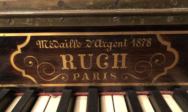 Instruments de musique piano RUCH