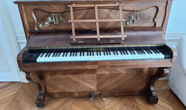 Instruments de musique piano droit PLEYEL