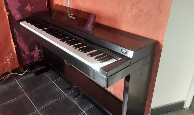 Instruments de musique piano clavinova