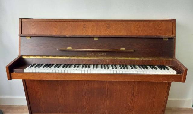 Instruments de musique piano droit