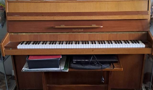Instruments de musique piano droit