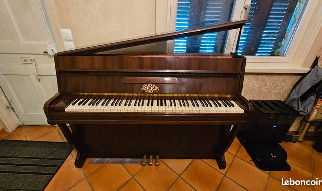 Instruments de musique Piano d'étude Erard modèle Mezzo