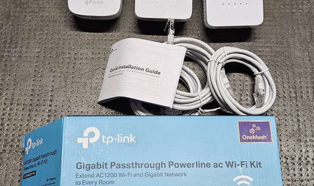 Informatique kit prises CPL TP-Link TL-WPA8631P TL-WPA8635P